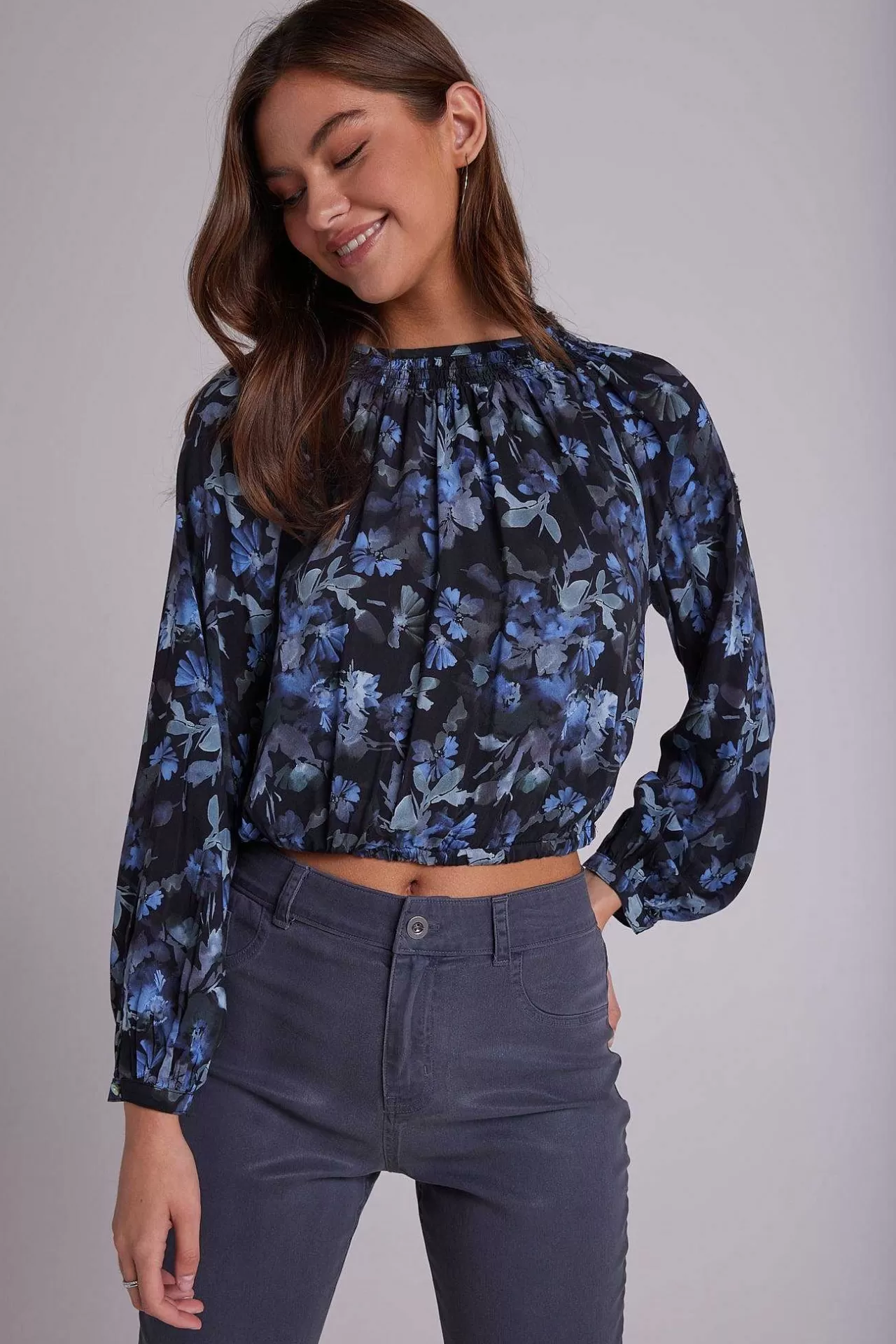 Gesmokte Top Met Gebloemde Achterkant En Matte Bloemenprint>Bella Dahl Best