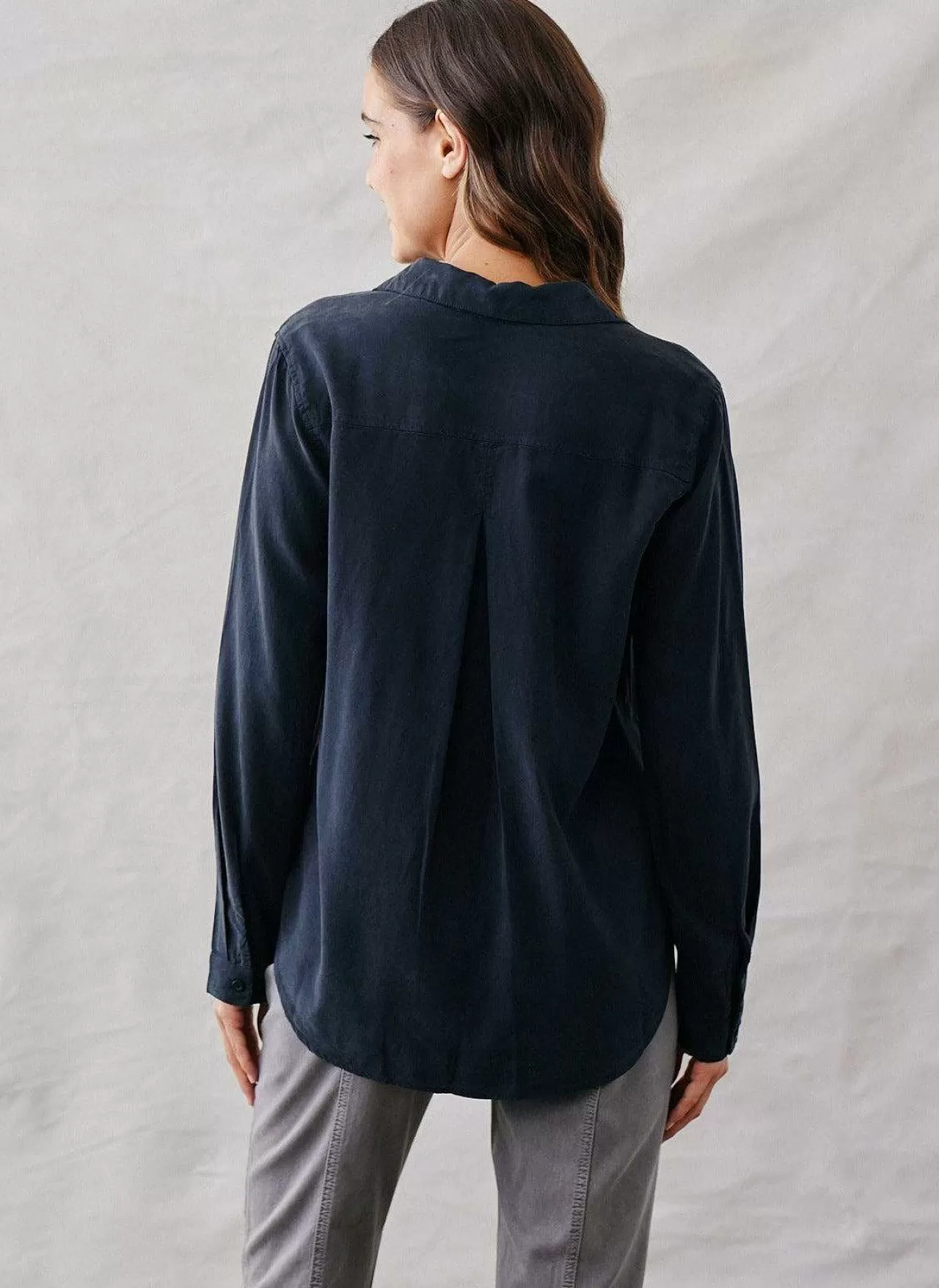 Klassieke Button-Down Met Lange Mouwen - Vintage Zwart>Bella Dahl Outlet