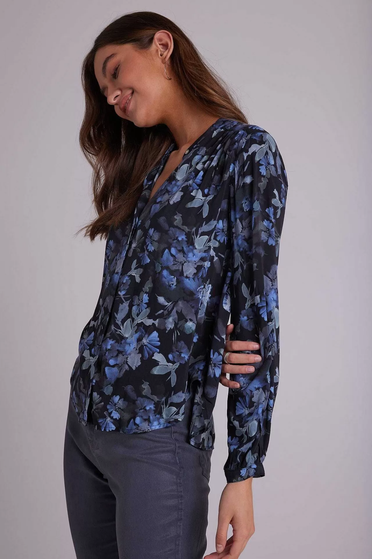 Overhemd Met Gesmokte Schouder - Frosted Bloemenprint>Bella Dahl Flash Sale