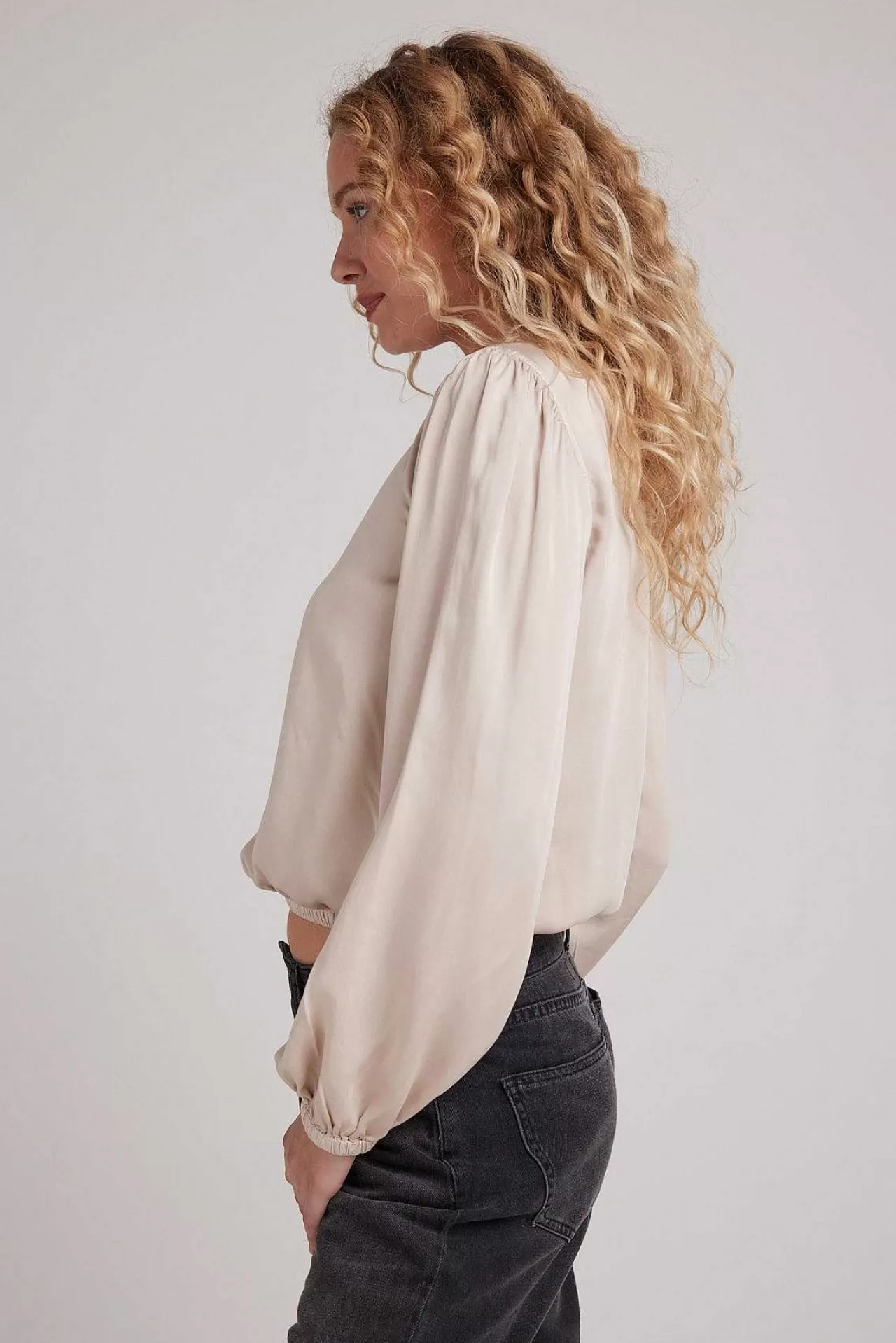 Satijnen Elastische Gesmokte Top - Ivoor Champagne>Bella Dahl Fashion
