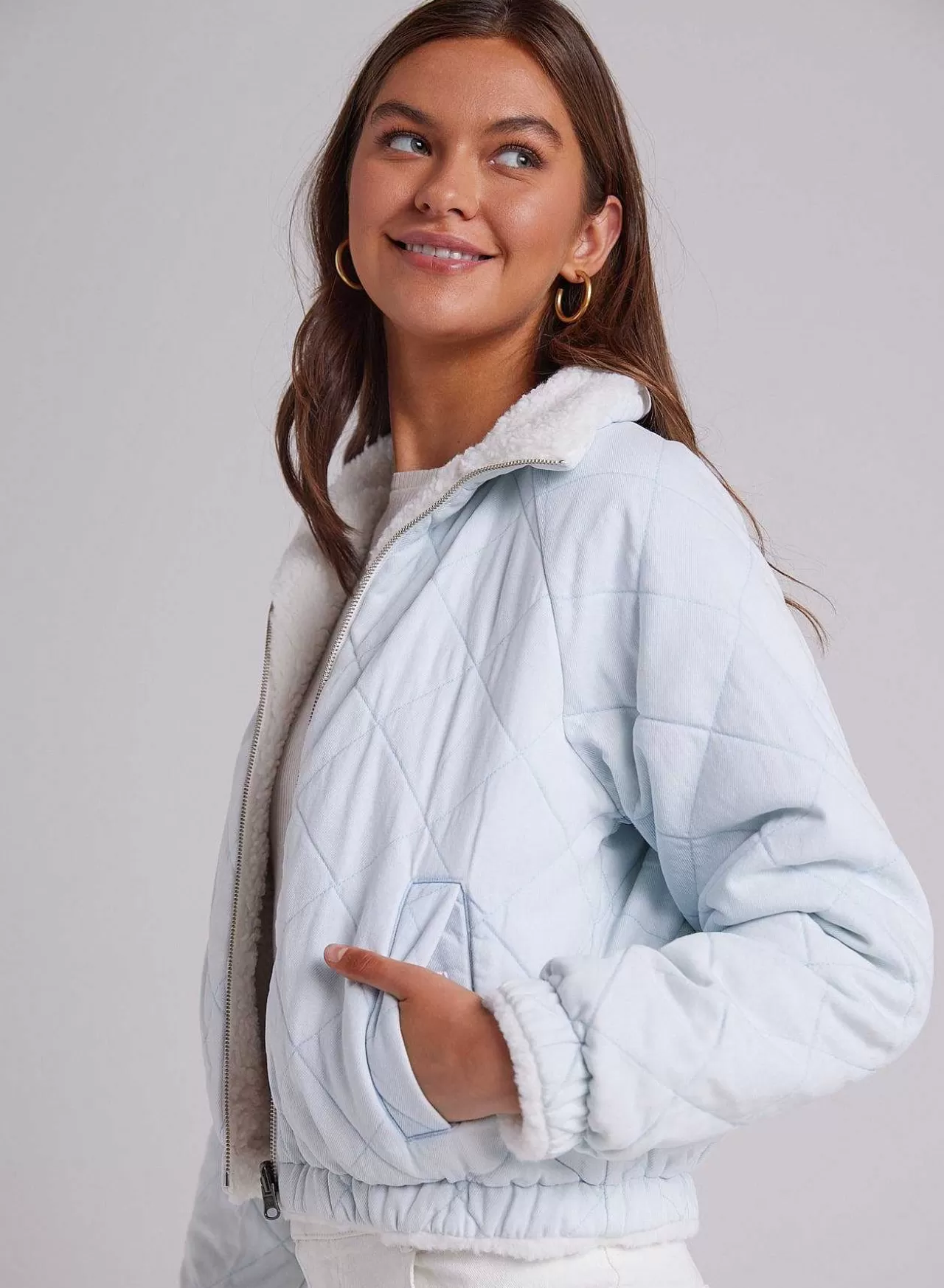 Skye Omkeerbaar Gewatteerd Jack - Vintage Frost Wash>Bella Dahl Flash Sale