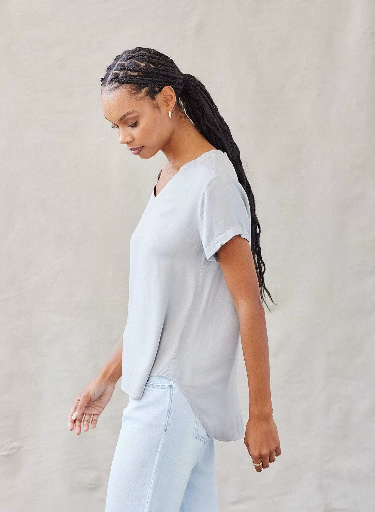 T-Shirt Met V-Hals - Mistige Hemel>Bella Dahl Fashion