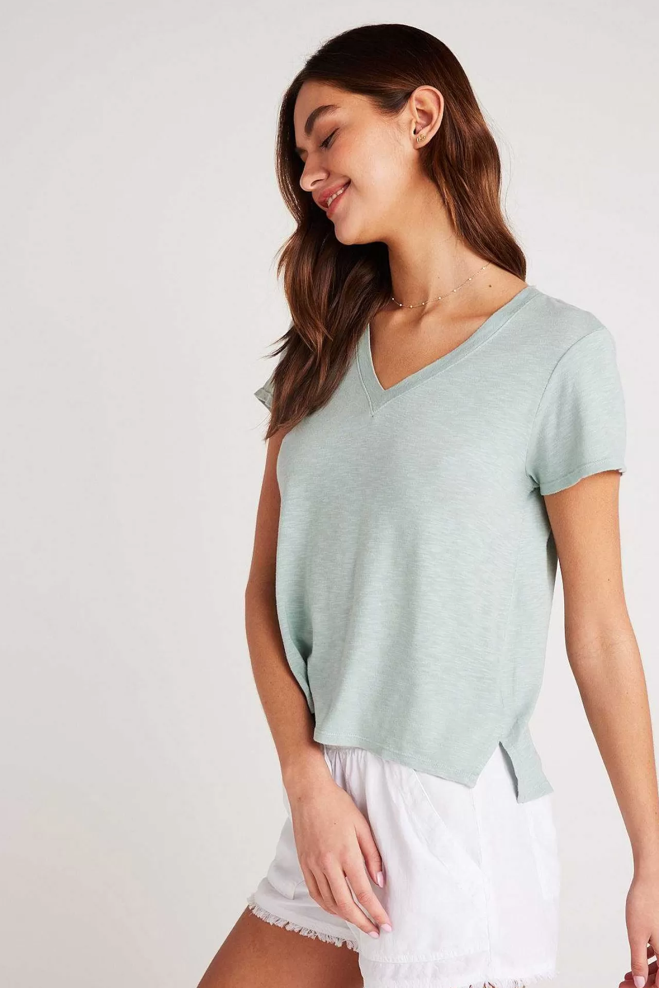 T-Shirt Met Zijsplit En V-Hals - Oasis Green>Bella Dahl Best