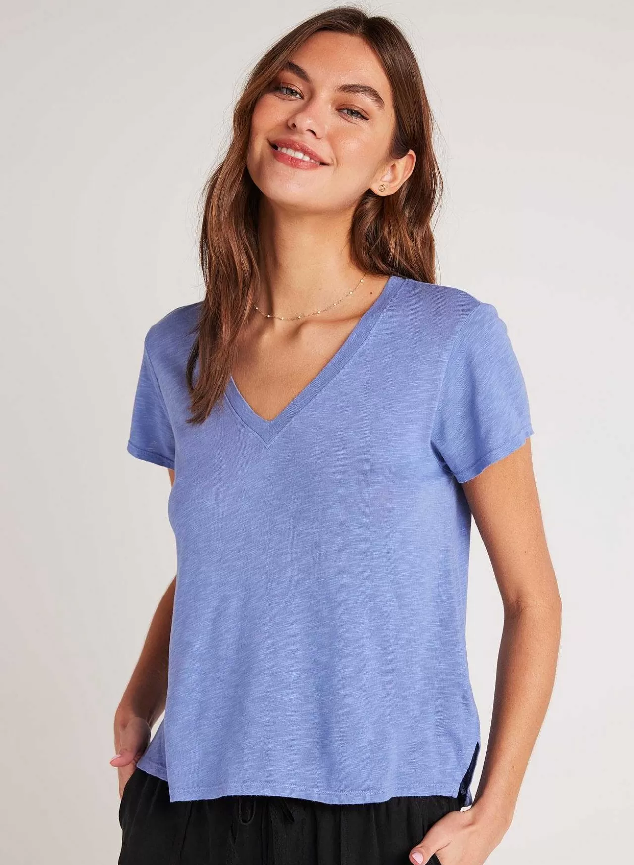 T-Shirt Met Zijsplit En V-Hals - Peri Blue>Bella Dahl Fashion