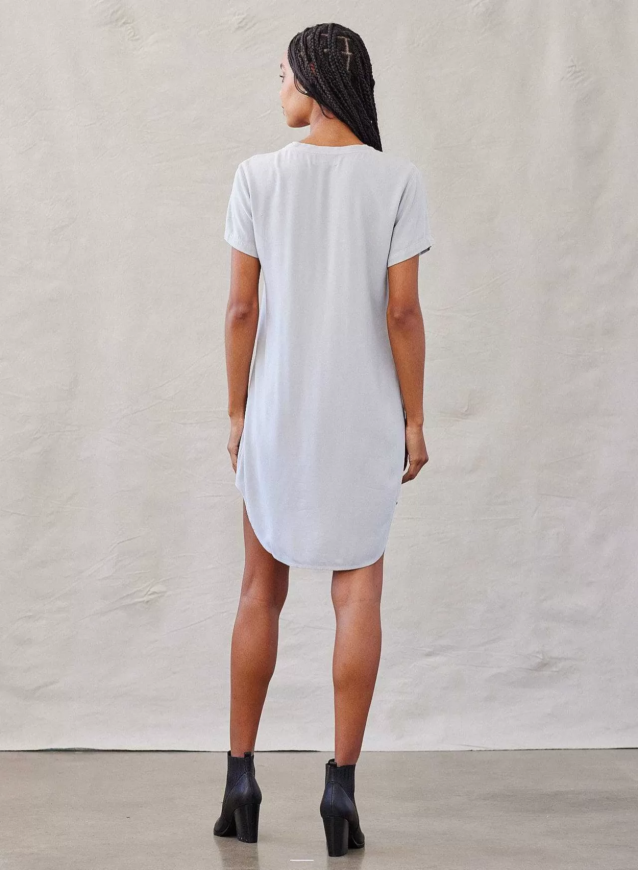 T-Shirtjurk Met V-Hals - Foggy Sky>Bella Dahl Flash Sale